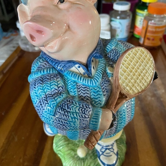 Fits & Floyd vintage pig playing tennis cookie candy jar - Picture 6 of 7